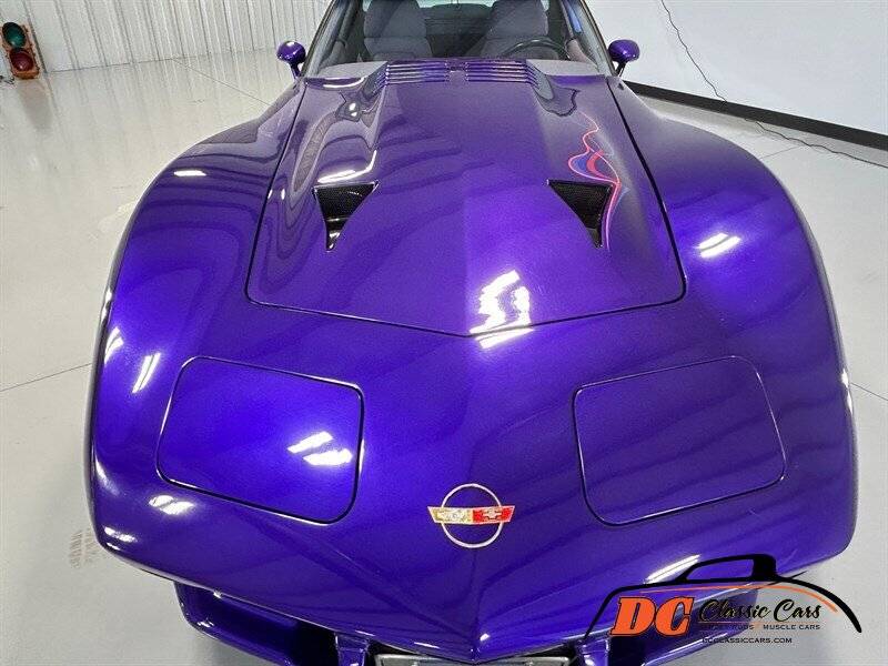 Chevrolet-Corvette-custom-coupe-1977-purple-72205-8