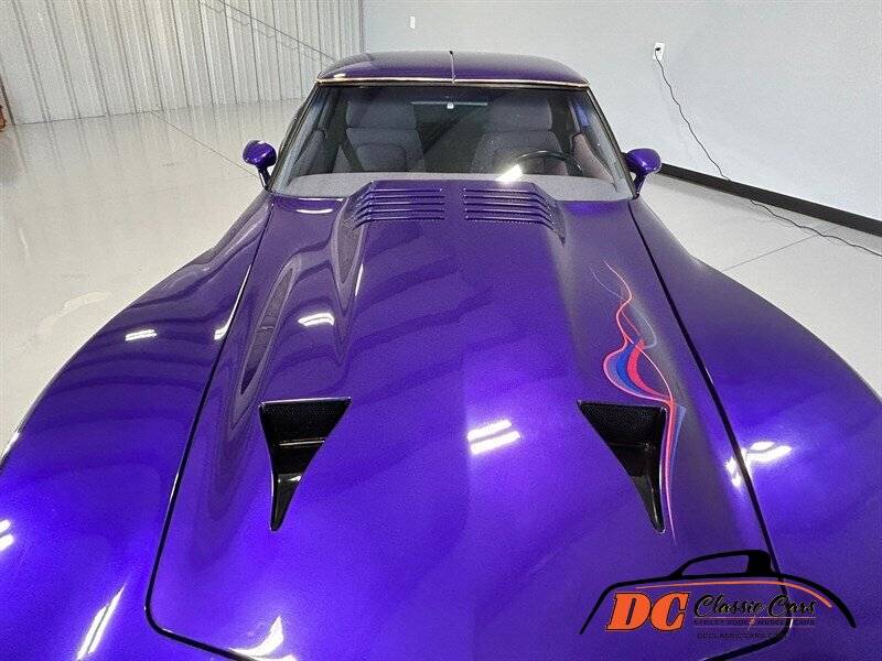 Chevrolet-Corvette-custom-coupe-1977-purple-72205-9