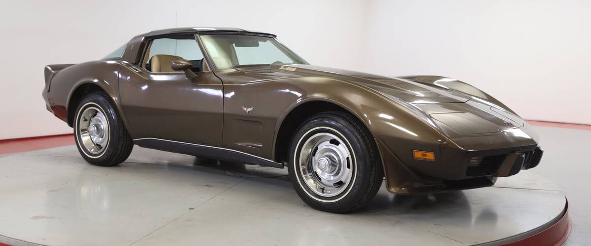 Chevrolet-Corvette-l82-1979-brown-149369-1