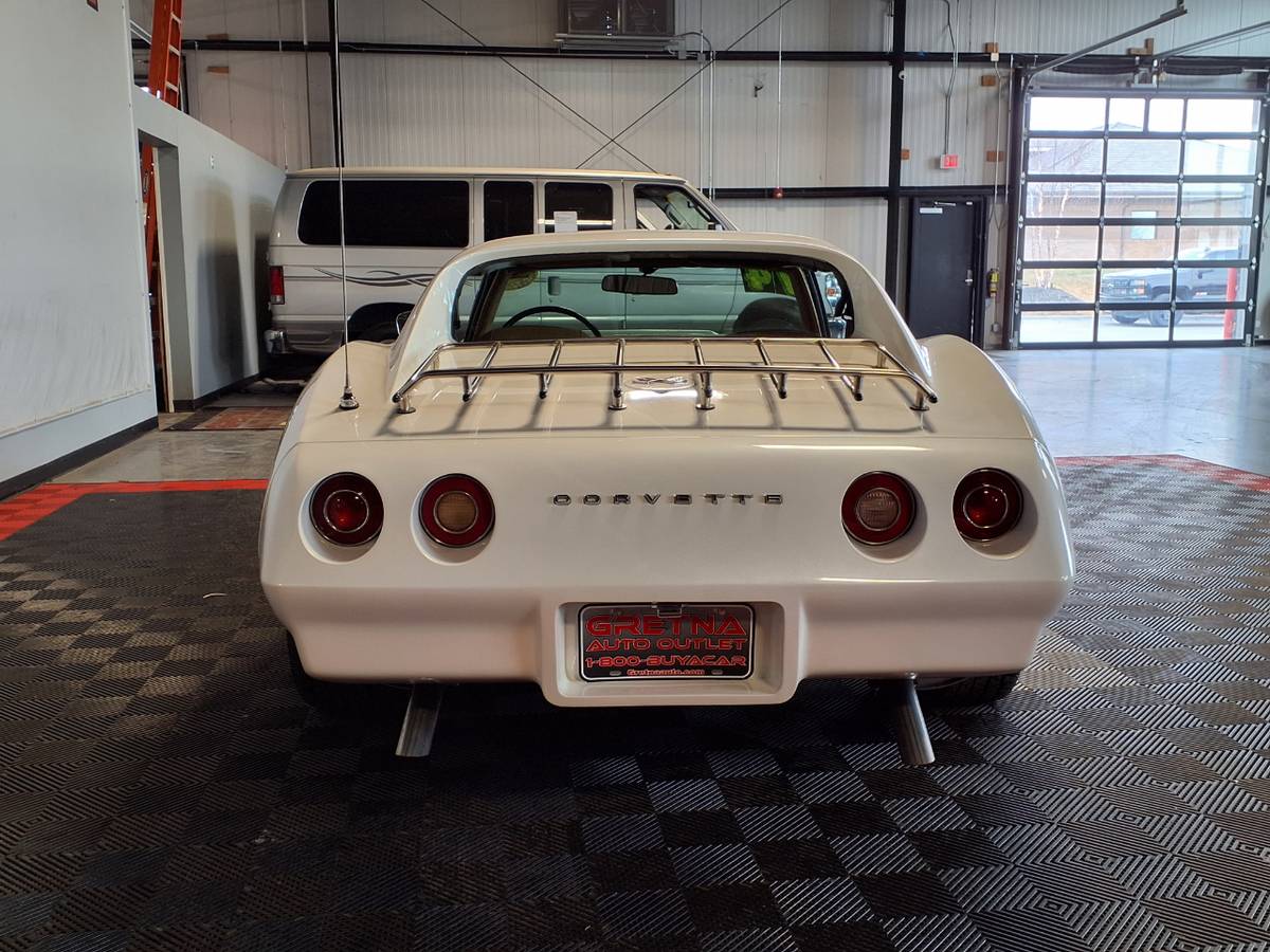 Chevrolet-Corvette-stingray-1974-white-85828-10