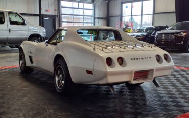 Chevrolet-Corvette-stingray-1974-white-85828-3