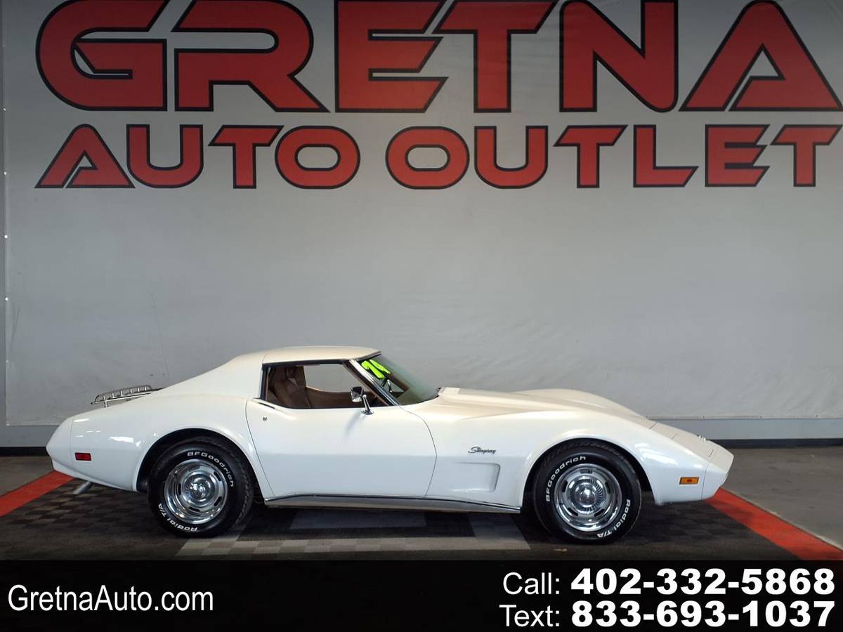 Chevrolet-Corvette-stingray-1974-white-85828