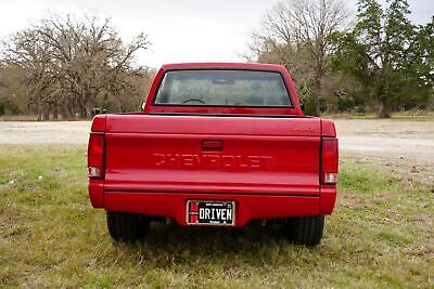 Chevrolet-Custom-Pickup-1989-Red-Red-194769-4