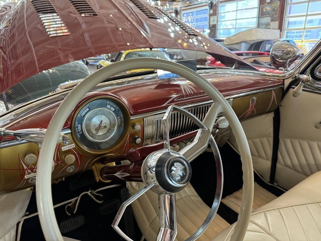 Chevrolet-Custom-coupe-1950-red-89835-12