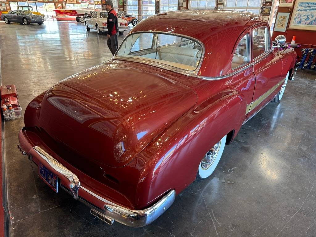 Chevrolet-Custom-coupe-1950-red-89835-5