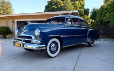 Chevrolet-Deluxe-1951-159325