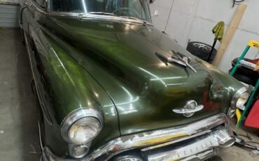 Chevrolet-Deluxe-88-Berline-1953-Green-86905-4