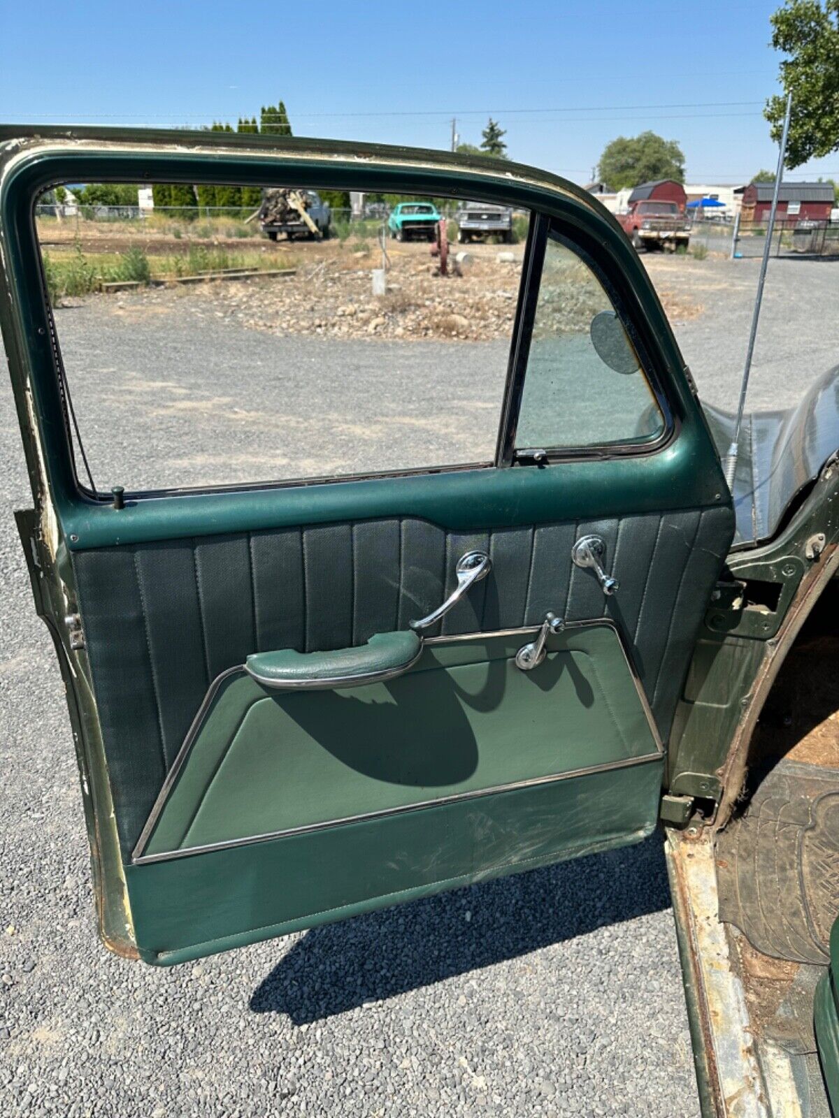 Chevrolet-Deluxe-88-Berline-1953-Green-86905-9