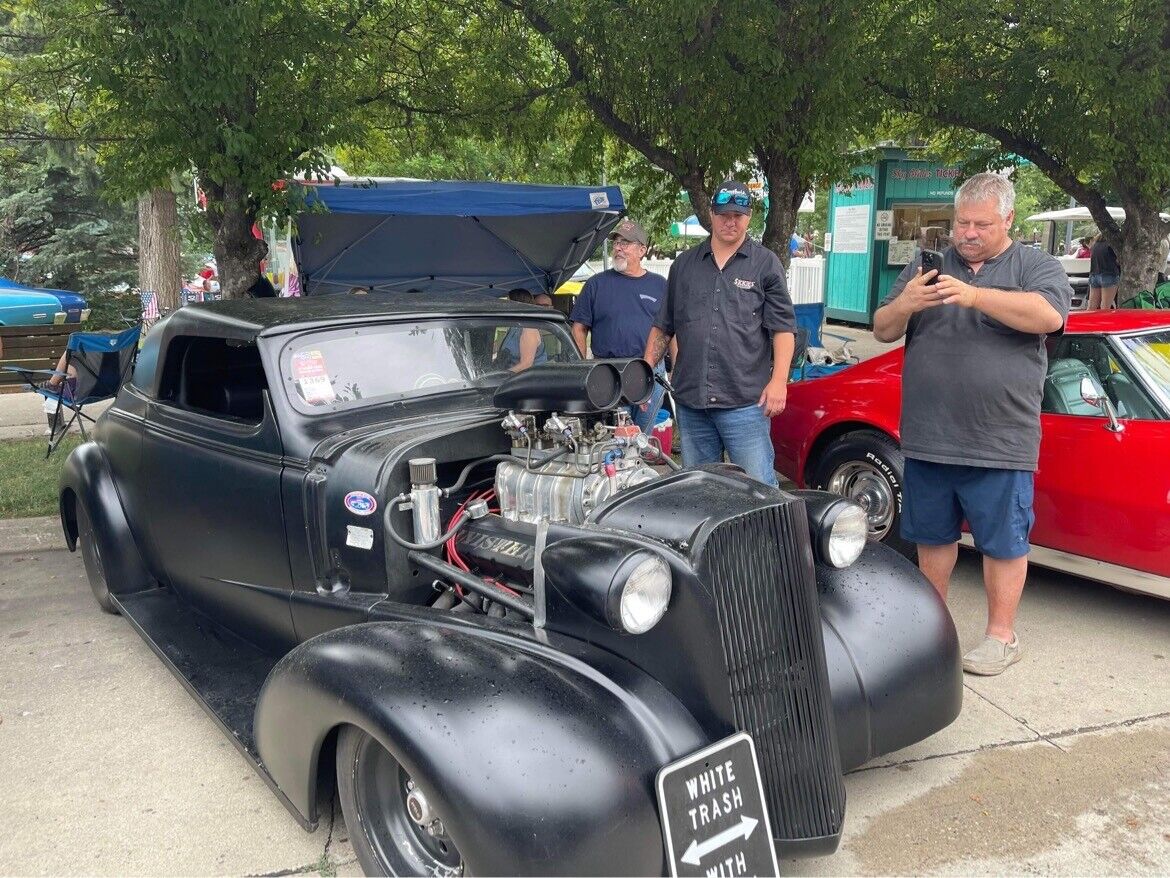 Chevrolet-Deluxe-Coupe-1938-Black-Black-1609-4