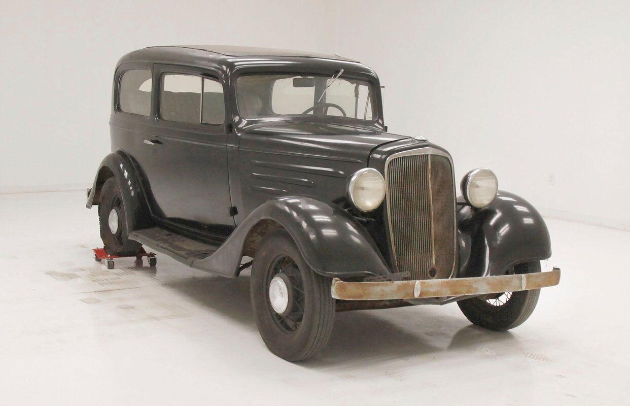 Chevrolet-EC-Standard-Berline-1935-Black-Green-1158333-5