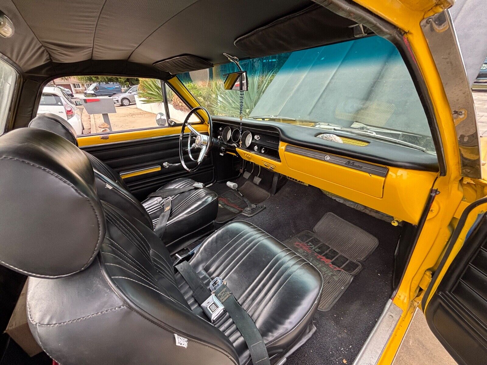 Chevrolet-El-Camino-1965-Yellow-Black-46201-18