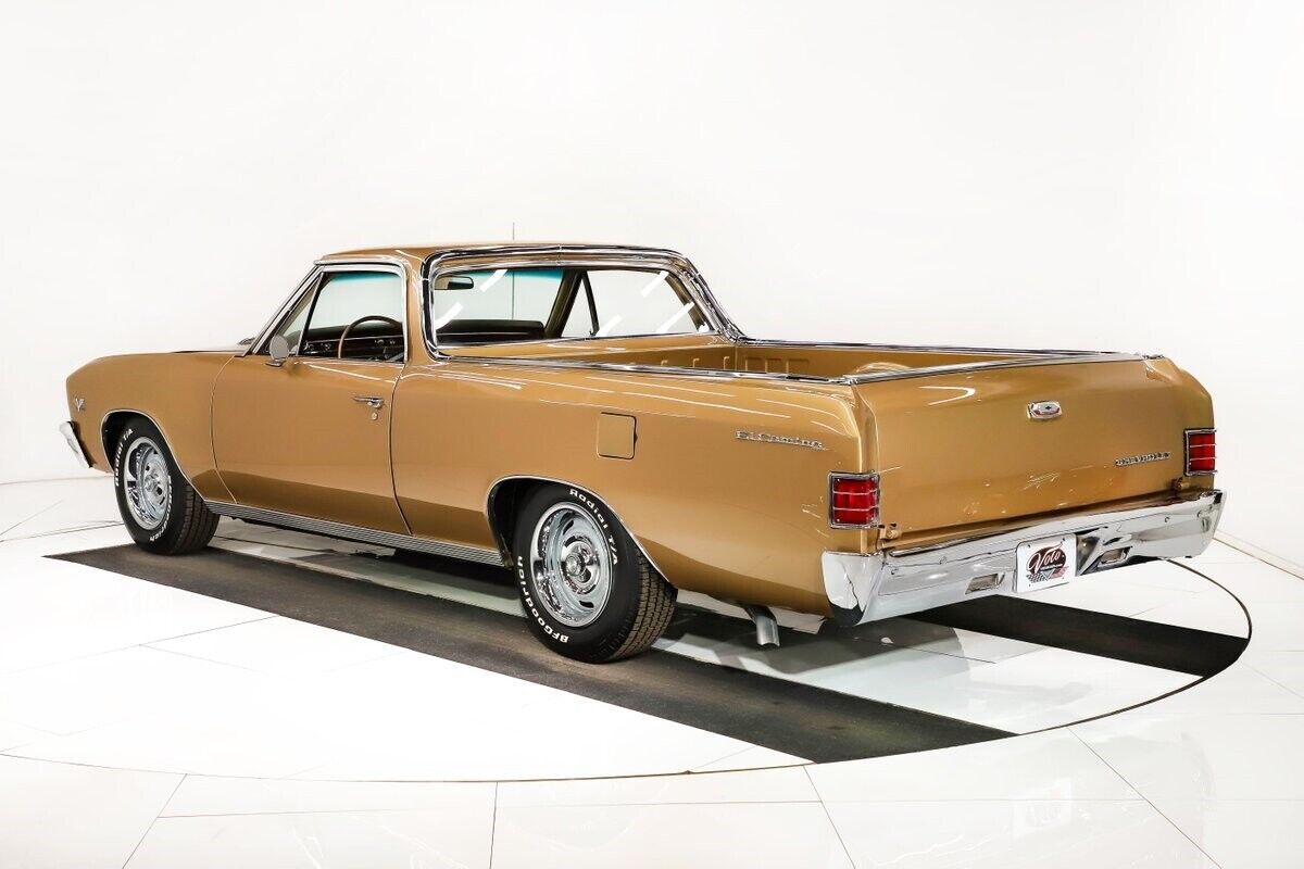 Chevrolet-El-Camino-1967-Gold-Gold-0-5