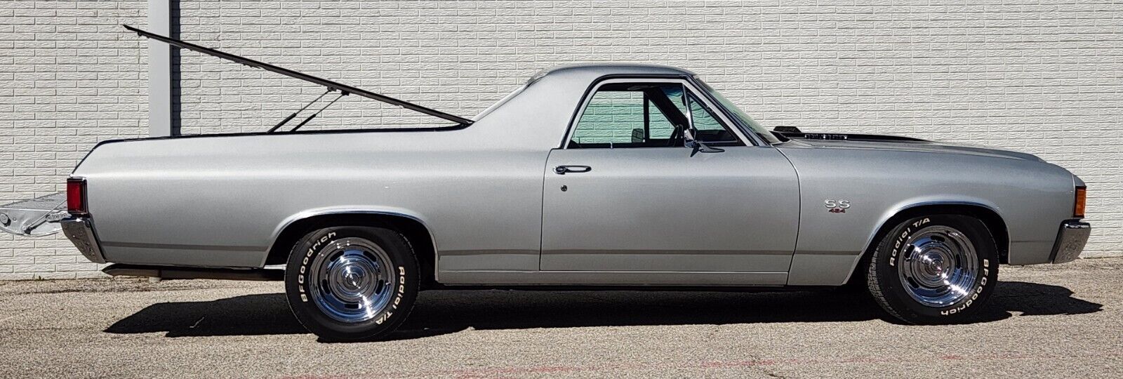 Chevrolet-El-Camino-1972-Silver-Red-85181-2