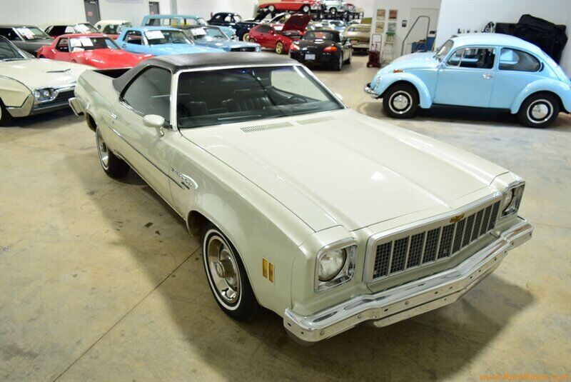 Chevrolet-El-Camino-1975-White-100446-1