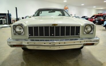 Chevrolet-El-Camino-1975-White-100446-10