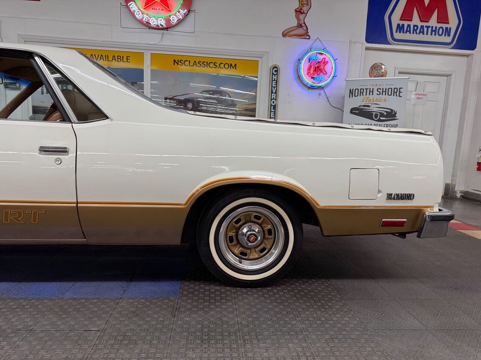 Chevrolet-El-Camino-1978-White-Tan-90167-20