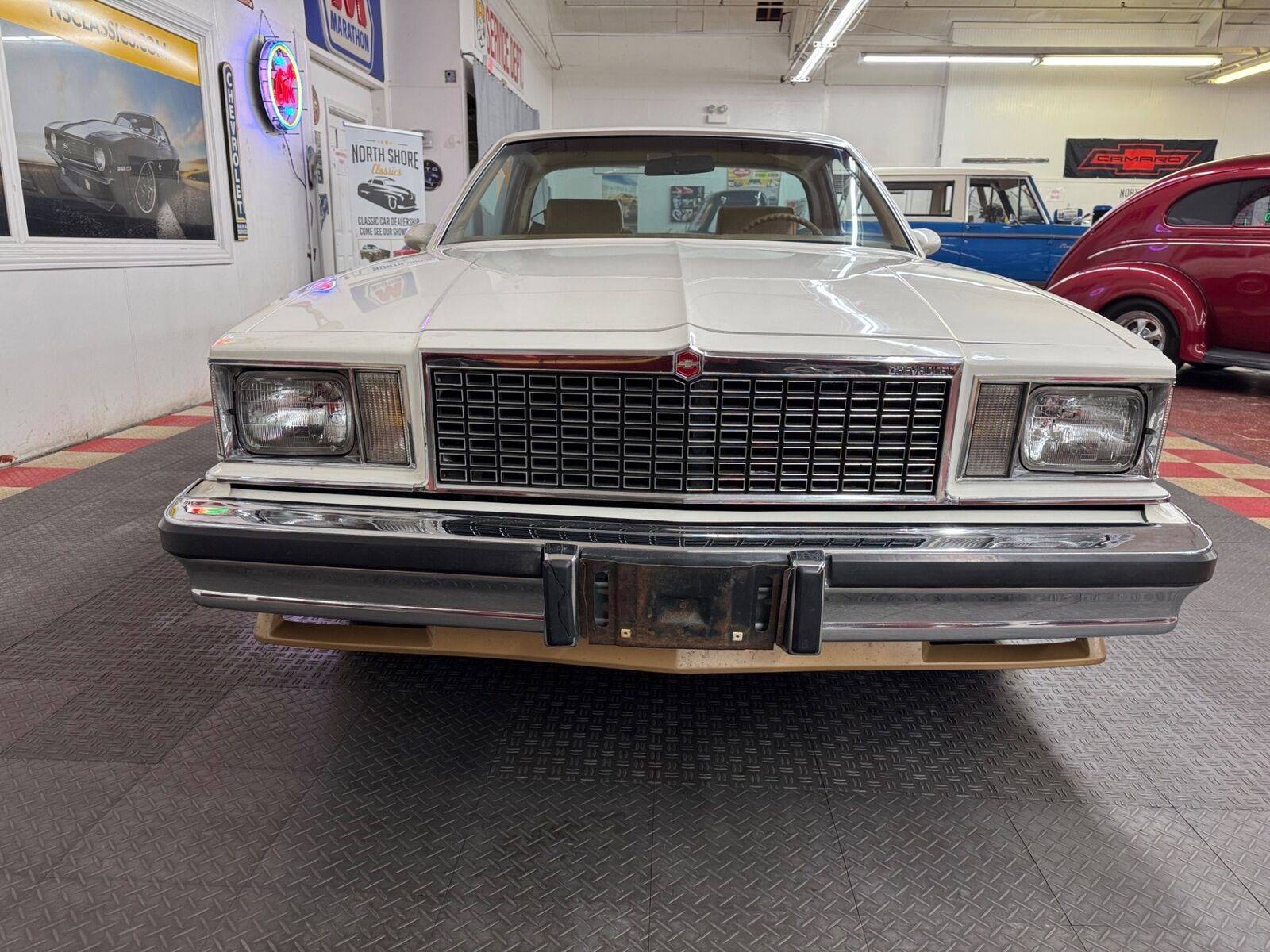 Chevrolet-El-Camino-1978-White-Tan-90167-6