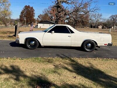 Chevrolet-El-Camino-1979-White-53107-2