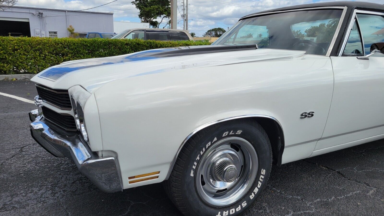 Chevrolet-El-Camino-Coupe-1970-White-Black-99999-12