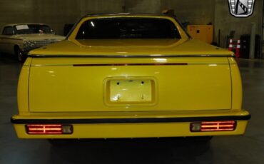 Chevrolet-El-Camino-Pickup-1986-Yellow-Gray-155857-4