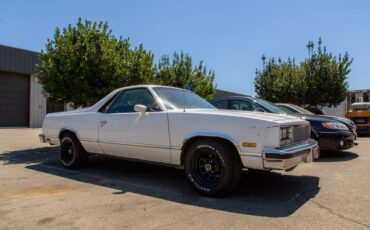 Chevrolet-El-camino-1985-white-932371-1