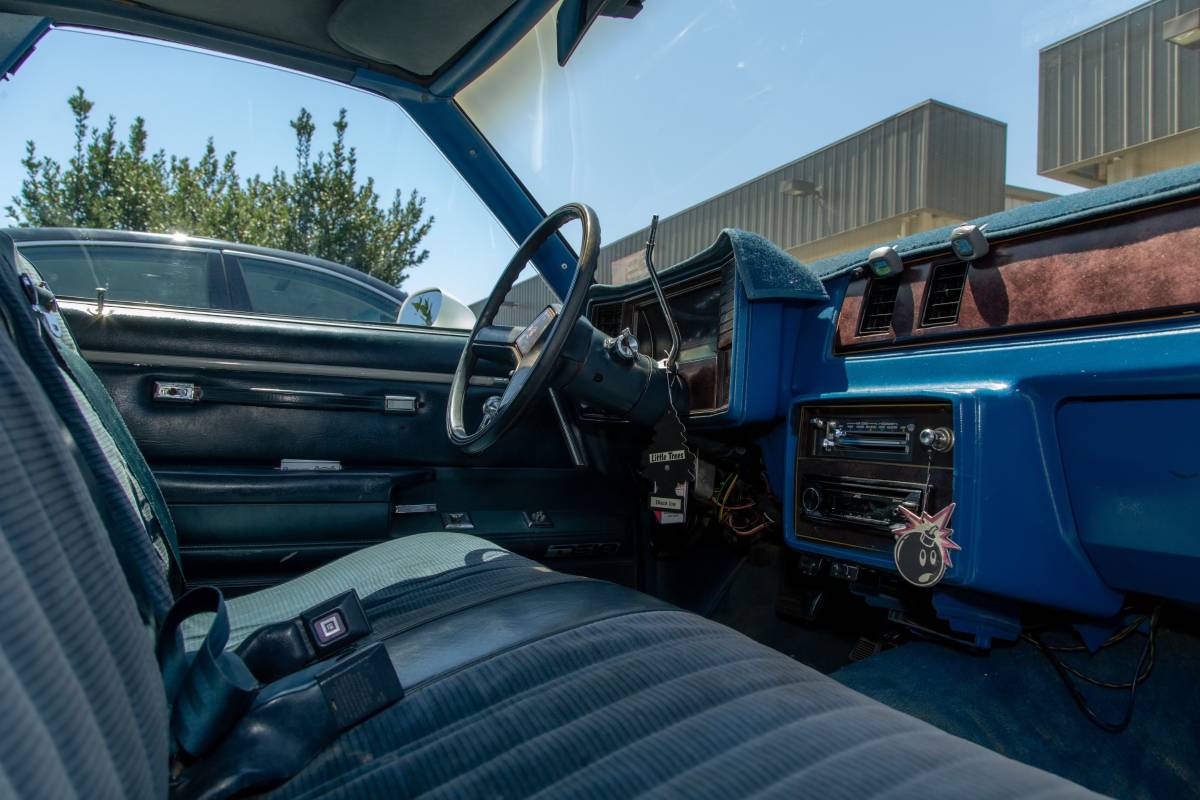 Chevrolet-El-camino-1985-white-932371-6