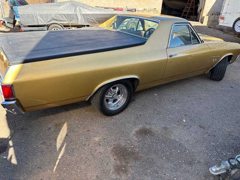 Chevrolet-El-camino-ss-396-1970-custom-34322-2