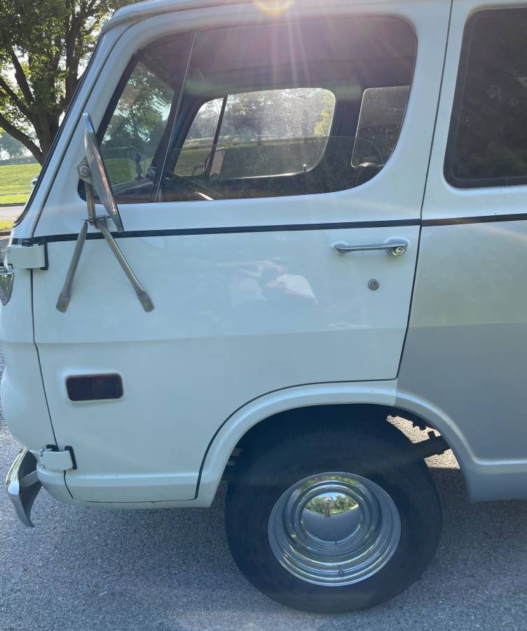 Chevrolet-G-10-1969-silver-75639-5