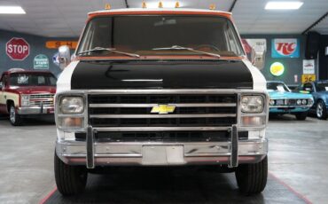 Chevrolet-G20-Good-Times-AJ-Foyt-Coyote-Edition-Van-1978-Orange-Orange-0-25