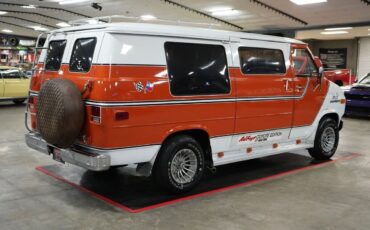 Chevrolet-G20-Good-Times-AJ-Foyt-Coyote-Edition-Van-1978-Orange-Orange-0-5