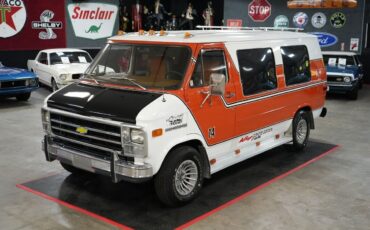 Chevrolet-G20-Good-Times-AJ-Foyt-Coyote-Edition-Van-1978-Orange-Orange-0-9