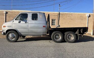 Chevrolet-G30-1987-17881-5