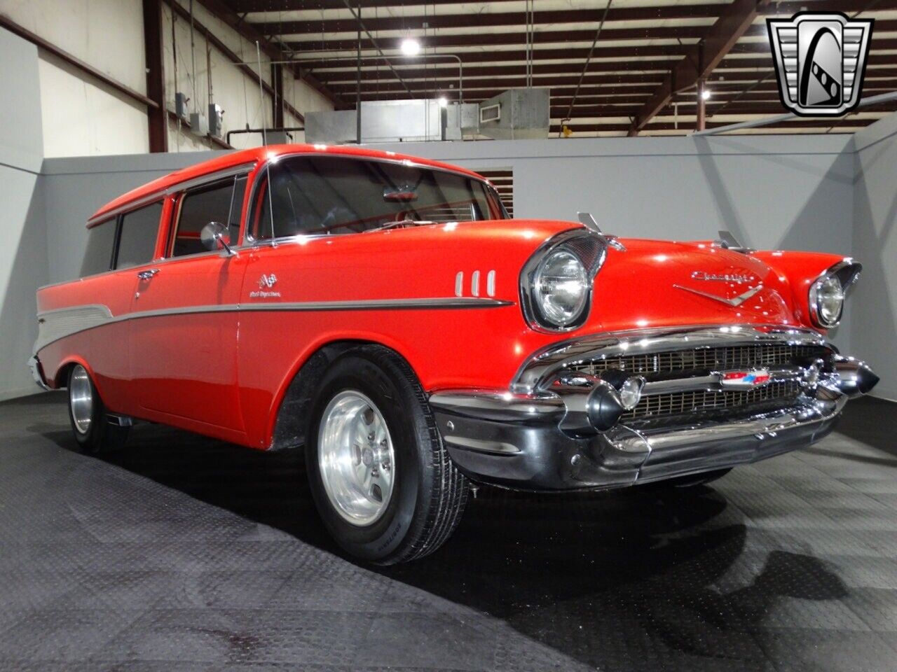 Chevrolet-HANDYMAN-210-WAGON-Cabriolet-1957-Red-Tan-87257-9