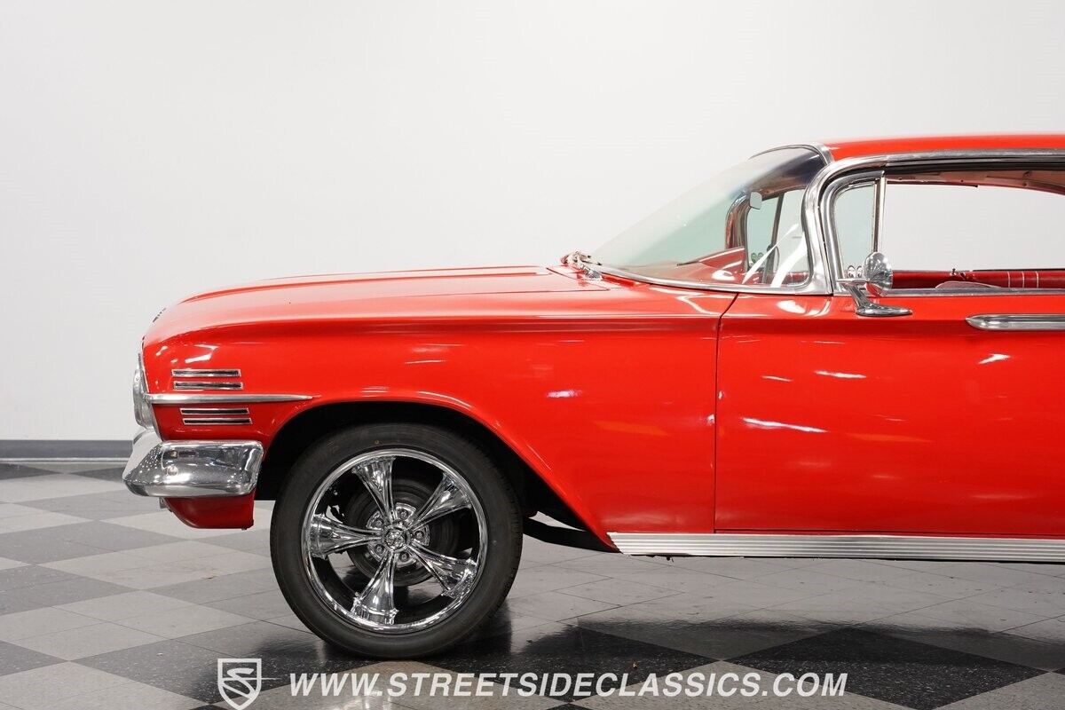 Chevrolet-Impala-1960-Red-Red-156692-23