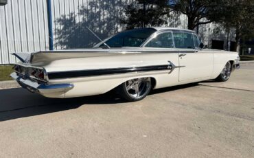 Chevrolet-Impala-1960-White-Black-1609-3