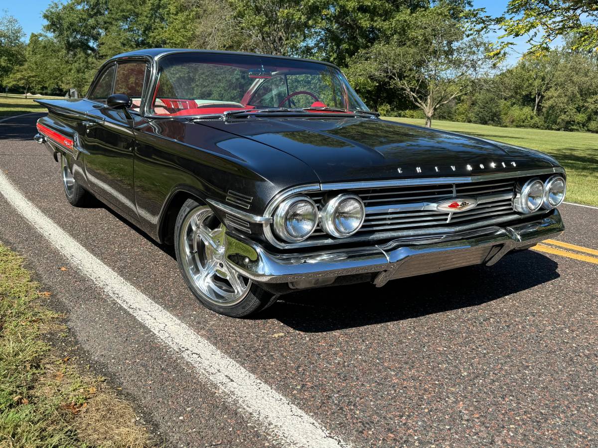 Chevrolet-Impala-1960-grey-483-3