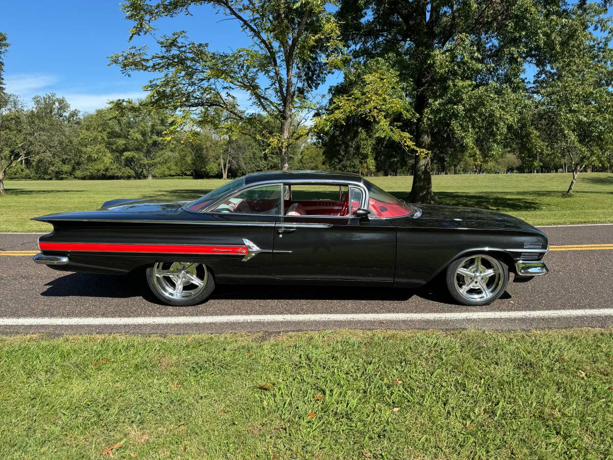 Chevrolet-Impala-1960-grey-483-4