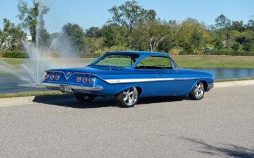 Chevrolet-Impala-1961-Blue-Black-99626-5