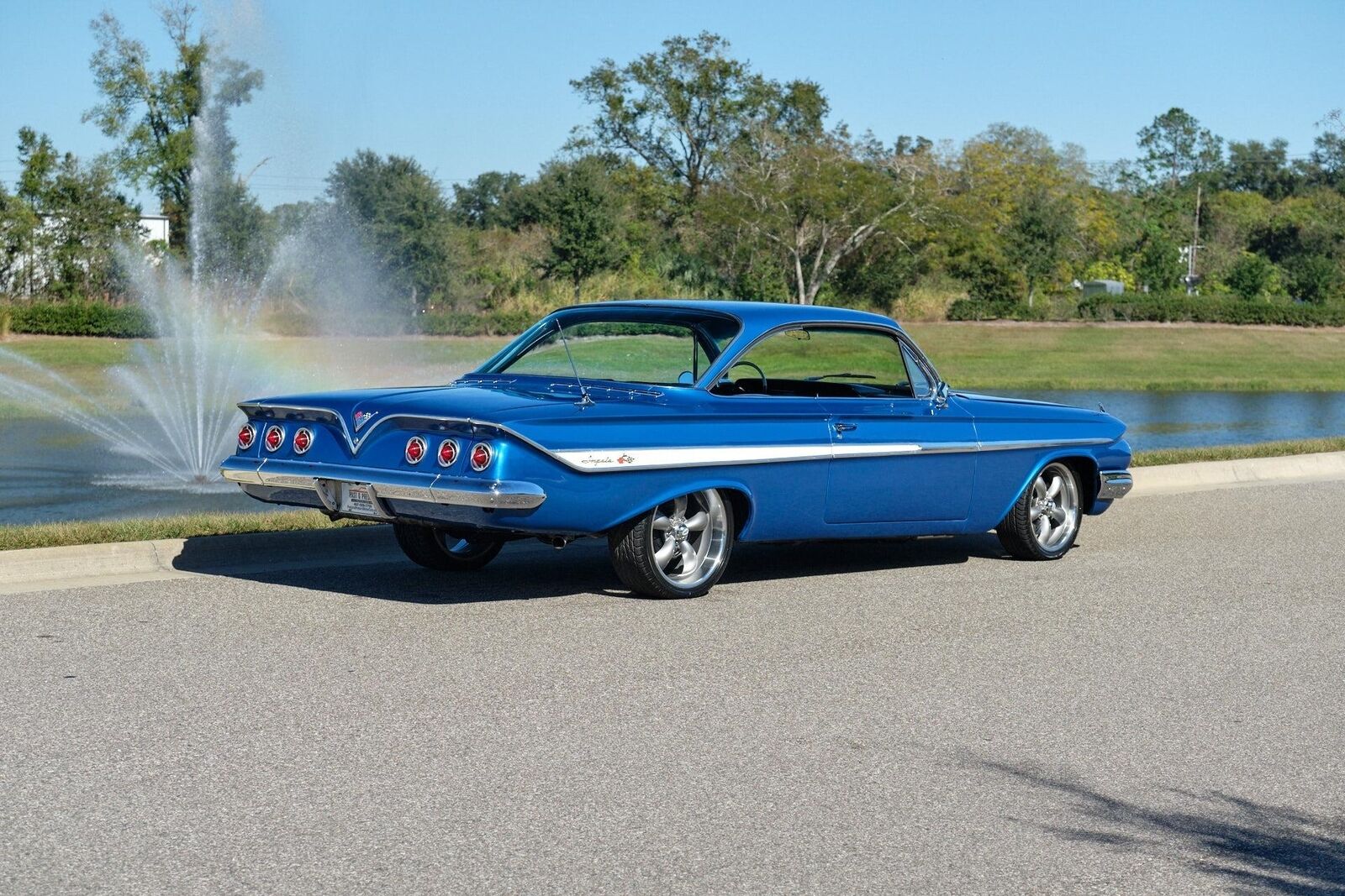 Chevrolet-Impala-1961-Blue-Black-99626-5