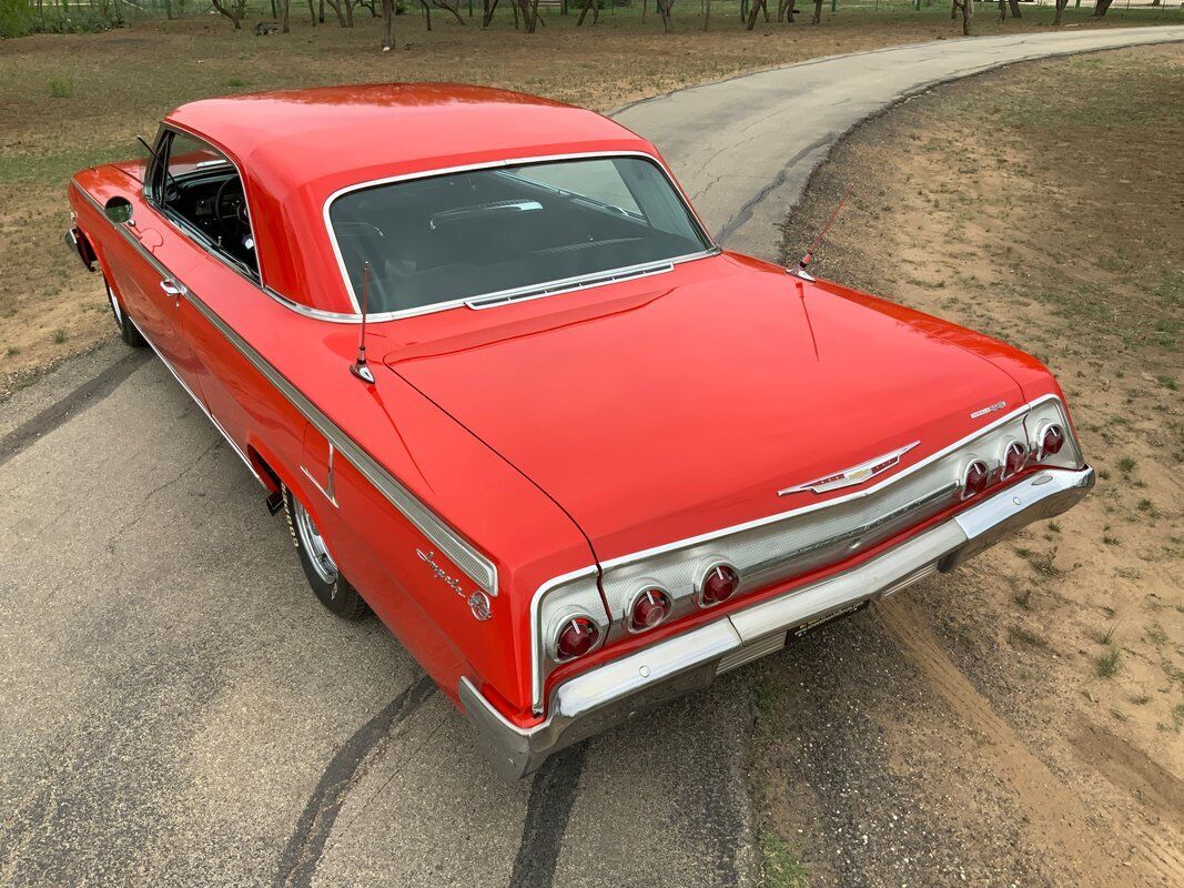 Chevrolet-Impala-1962-Red-Black-60539-2