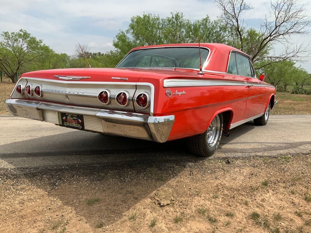 Chevrolet-Impala-1962-Red-Black-60539-5