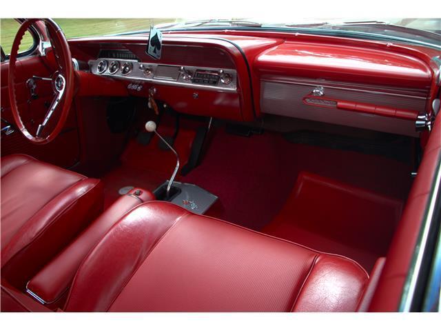 Chevrolet-Impala-1962-Silver-Red-65256-21