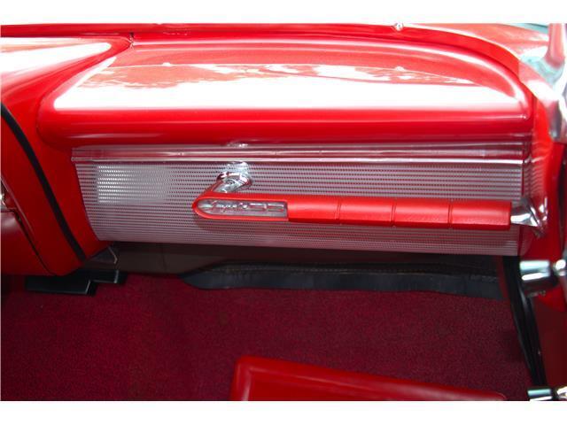 Chevrolet-Impala-1962-Silver-Red-65256-27