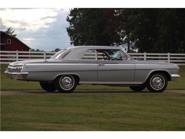 Chevrolet-Impala-1962-Silver-Red-65256-36