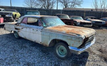 Chevrolet-Impala-1962-White-Red-99999-1