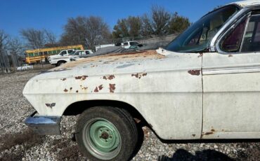 Chevrolet-Impala-1962-White-Red-99999-14