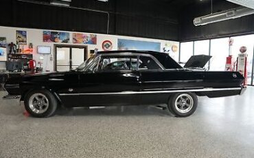 Chevrolet-Impala-1963-Black-Black-133576-1