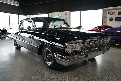 Chevrolet-Impala-1963-Black-Black-133576-5