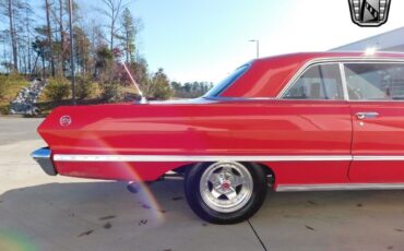 Chevrolet-Impala-1963-Red-Black-10504-11