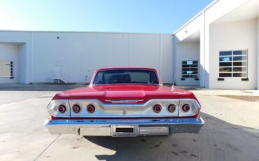 Chevrolet-Impala-1963-Red-Black-10504-9